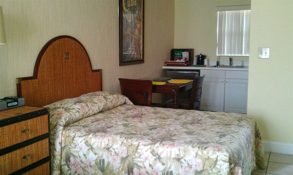 Sunrider Beach Resort Диърфийлд Бийч Екстериор снимка